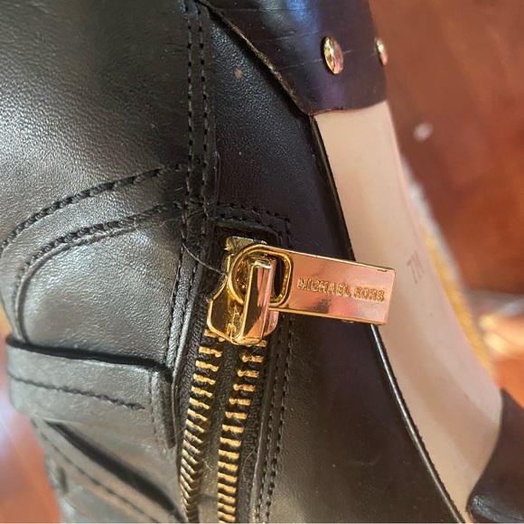 Michael Kors platform boots - Picture 2 of 8